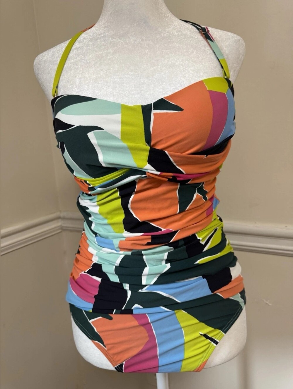 Colorblock Ruched One-Piece Swimsuit - Multicolor